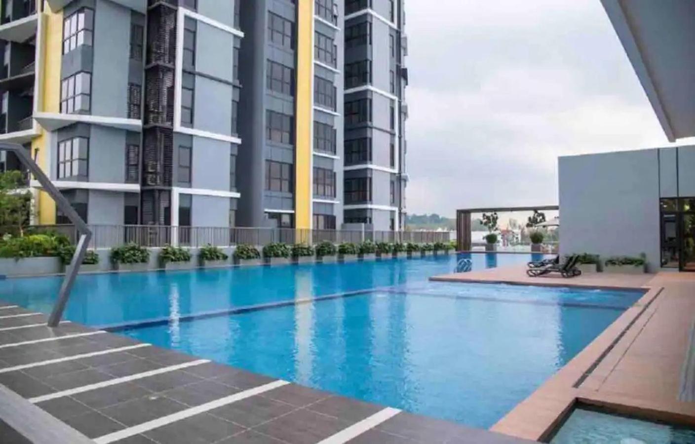 Le Pavilion Bandar Puteri Puchong Bagian luar foto